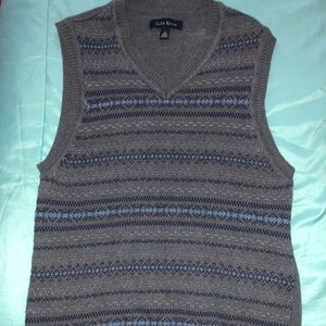 Knit vest club room